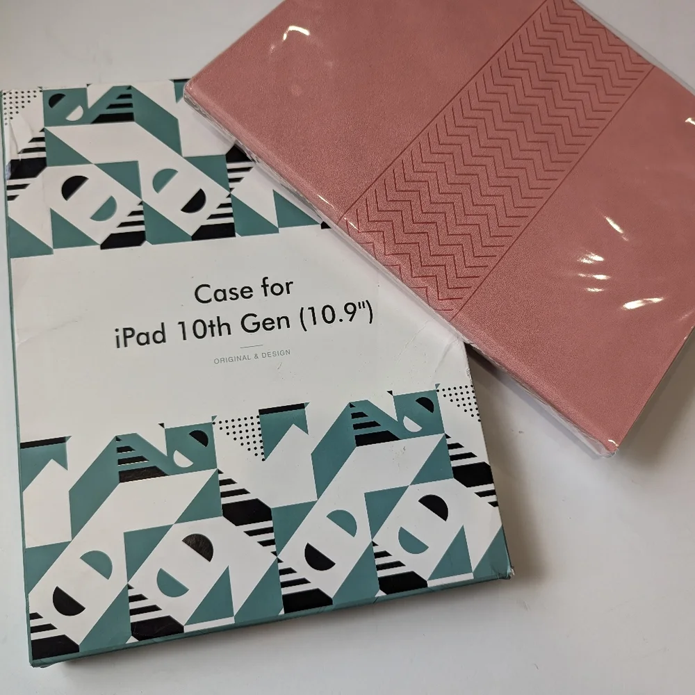 Auaua Case for iPad 10th Generation 2022, 10.9 inch Case Pink New in Box